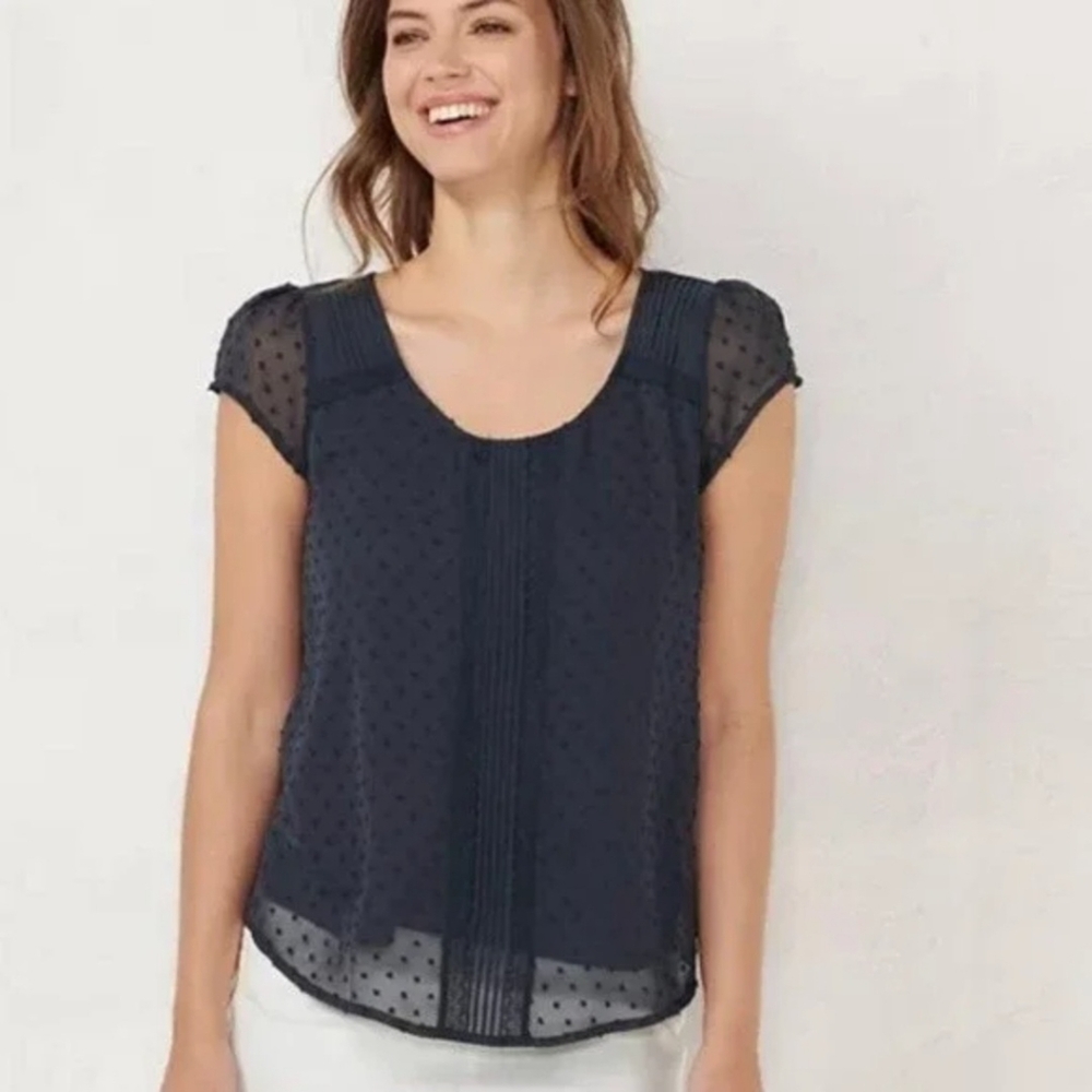 Lauren Conrad Burgundy capsleeve top
